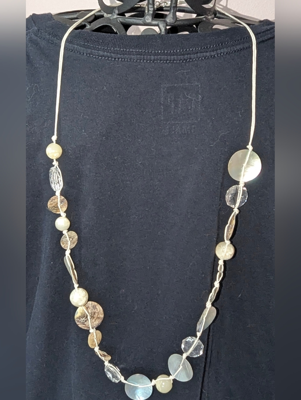 Vintage Avenue Mother of Pearl & Glass Knotted Boho Necklace + FREE GIFT